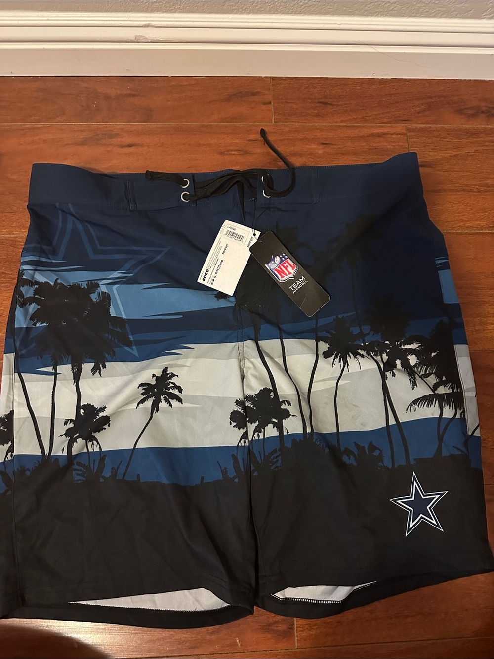 NFL Dallas Cowboys Navy, Black & Gray Palm-Print Swim Shorts